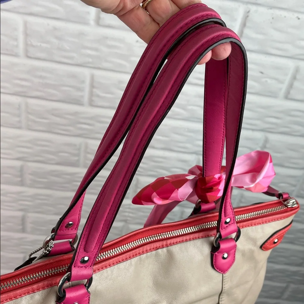 Coach gently preloved